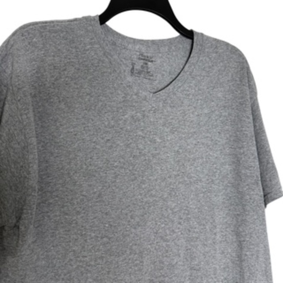 NWOT Hanes V-Neck Heather Gray Comfort Soft Short Sleeve Men's Tee-Shirt Size L - Picture 3 of 5